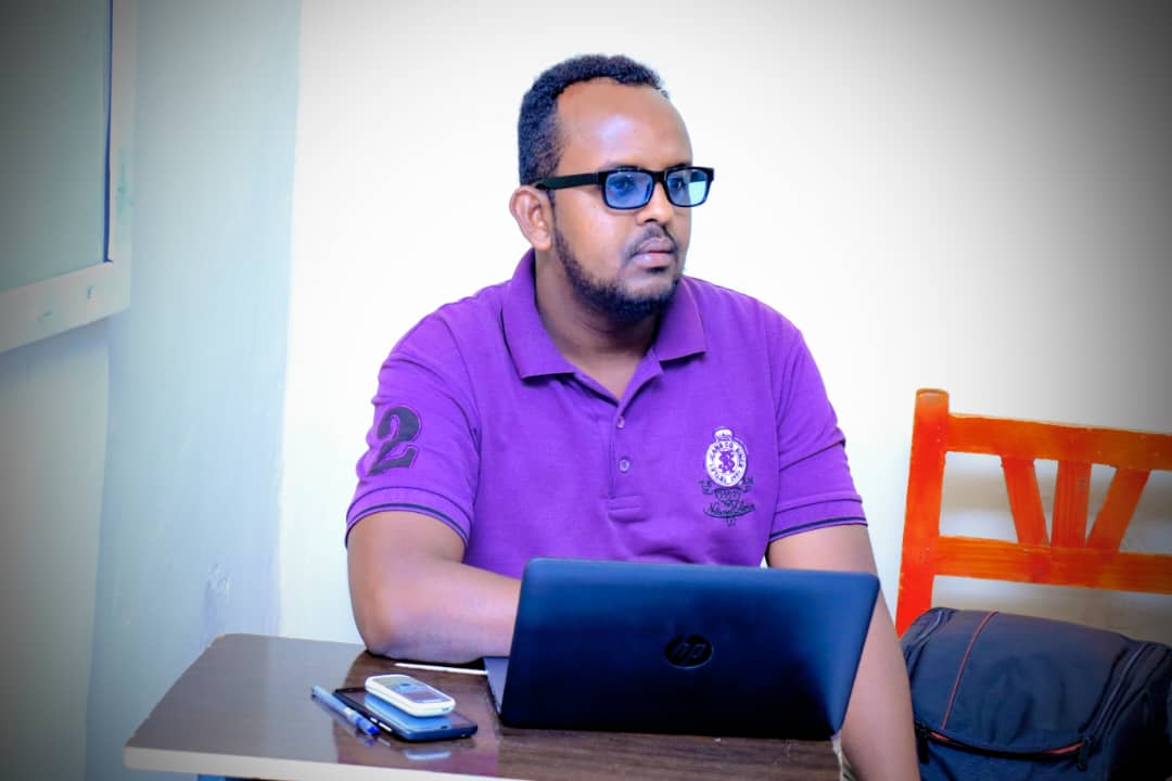 A student responding to questions from the panelists, at Amoud University School of Postgraduate Studies and Research (ASPGSR), during the Research Proposal Viva Voce conducted on Tuesday, January 28th, 2020 at Amoud University School of Postgraduate Studies and Research (ASPGSR), Borama Campus premises.